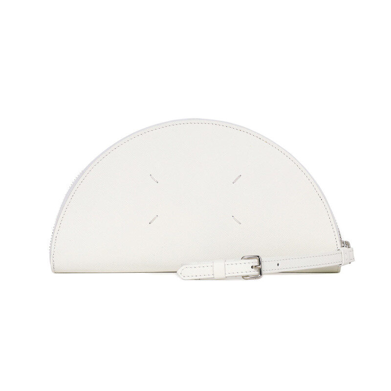 메종마르지엘라 스티치 하프문 화이트 공용 스트랩 파우치 SA2VL0018 P6799 T1038 - Maison Margiela