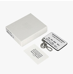 [메종마르지엘라 MAISON MARGIELA] SA1VL0053 P8831 T8013 공용 키링 썸네일 3