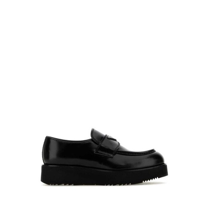 프라다 브러쉬드 가죽 로퍼 2DG147 055 F0002 - Prada