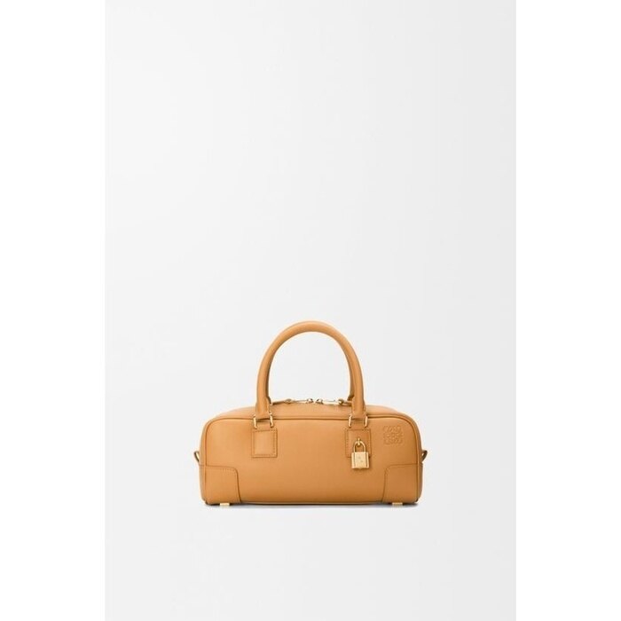 로에베 Amazona 23 크롭 백 인 나파 카프스킨 아마조나 A039N23X01 2586 - Loewe