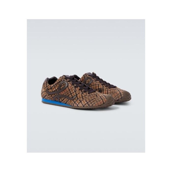 로에베 발레 러너 20 인 프린트 스웨이드 스니커즈 M816282XC 43428 - Loewe