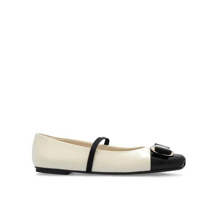 [국내배송] 페라가모 플랫슈즈 뉴 바라 플레이트 바이컬러 여성 01J183 777437 - Salvatore Ferragamo