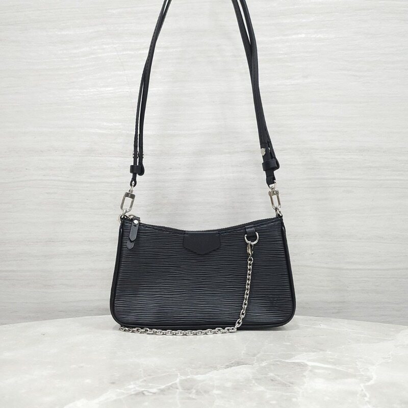 [럭스유] 루이비통 에피 이지 파우치 숄더백 M80471 - Louis Vuitton