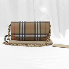 Burberry(버버리) 4073220 헤이마켓 체크 헨리 체인 월렛 크로스백 썸네일 1
