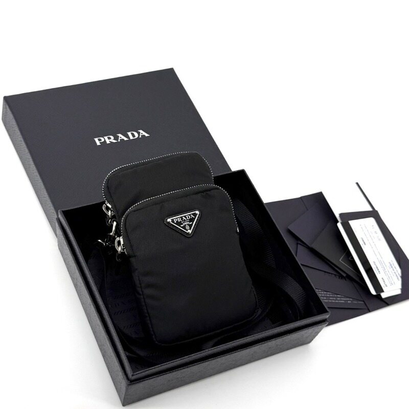 *백화점판* 프라다 리나일론 미니 폰홀더백 블랙 2ZT024 - Prada
