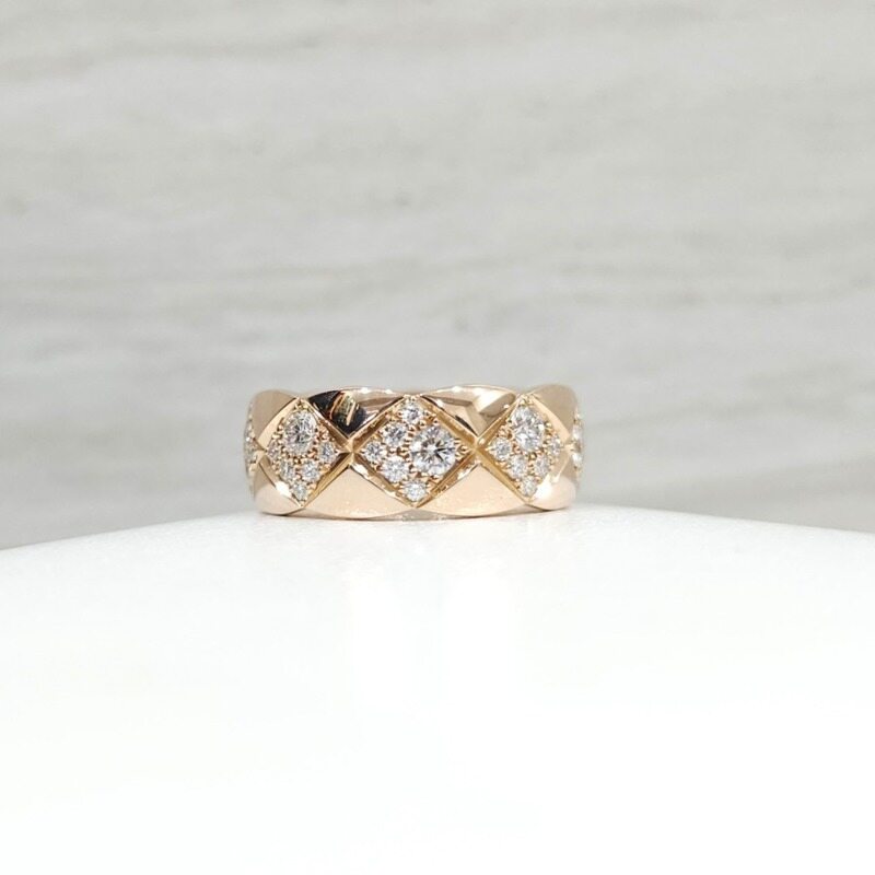 [럭스유] 샤넬 다이아몬드 코코크러쉬 모티브 링 스몰 47호 18K 베이지골드 J12871 - Chanel