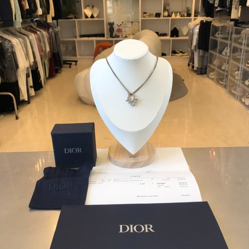 디올 오블리크 펜던트 목걸이 - Christian Dior