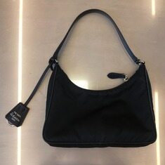 프라다 리나일론 호보 숄더백 썸네일 2