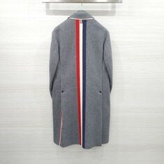 [럭스유] 2 / 톰브라운 사선완장 클래식 체스트필드 코트 MOU540A 썸네일 1
