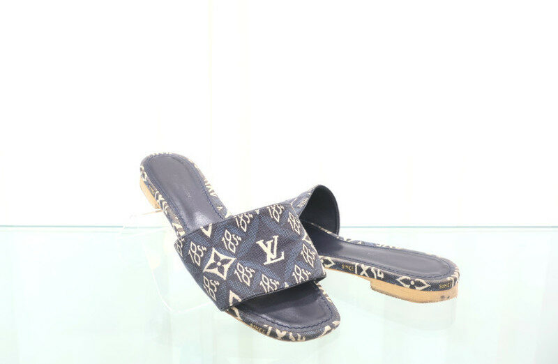 루이비통 SINCE 1854 리바이벌 플랫 1A8NV9 여성 블로퍼 뮬 - Louis Vuitton
