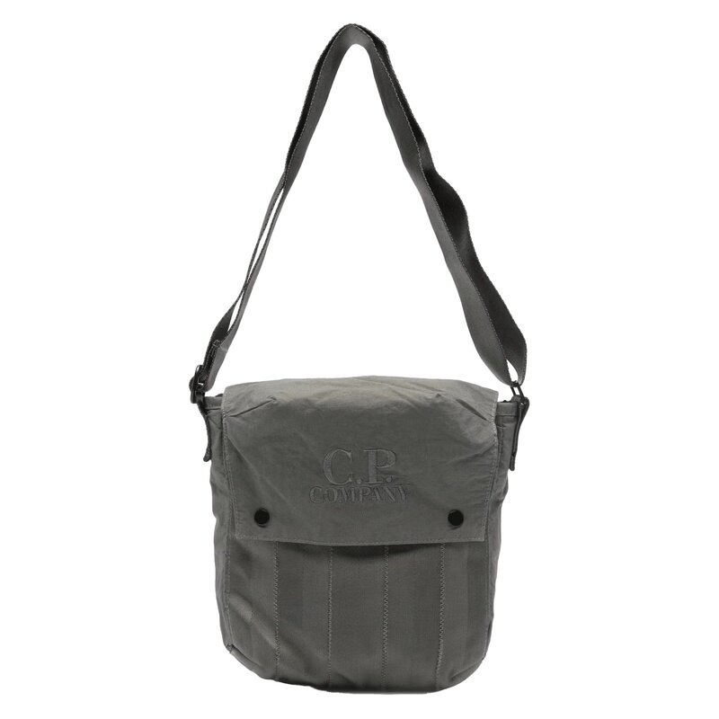 26SS 씨피컴퍼니 로고 자수 크로스백 20CMAC154A 110188M 921 - CP company