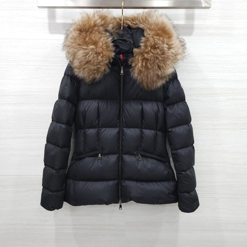 [럭스유] 1 / 몽클레어 BOED 보에드 쇼트 다운 패딩 1A00095 - Moncler