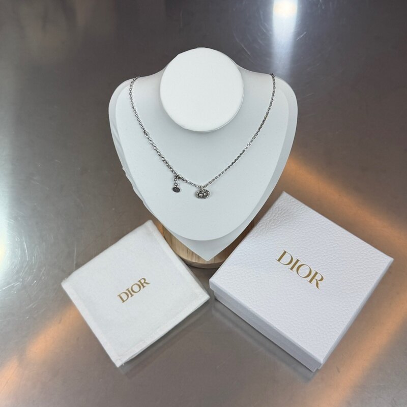 디올 CD 로고 쁘띠 목걸이 - Christian Dior