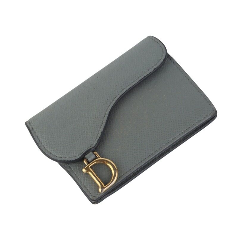 디올 S5611CBAA 그레인 카프스킨 새들 플랩 카드지갑 37599-1 - Christian Dior