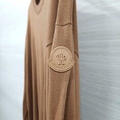 [럭스유] M / 몽클레어 로고 패치 브라운 니트 썸네일 3