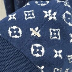 [럭스유] XL / 루이비통 모노그램 그라데이션 니트 썸네일 2