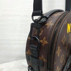 [럭스유] (새상품) 루이비통 한정판 NO7 모노그램 휠 박스 크로스백 썸네일 5