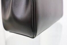 셀린느 미사용 새상품 새틴 카프스킨 블랙 스몰 16백 188003BEY.38NO 백화점풀셋 여성 토트백 썸네일 8