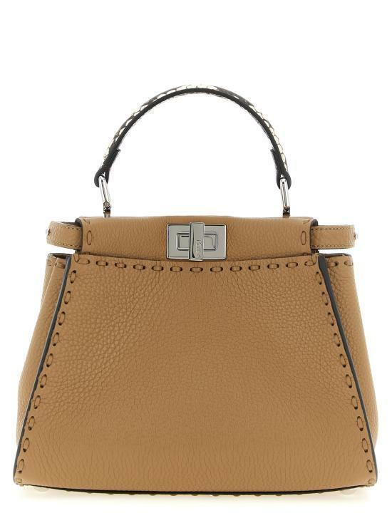 26FW 펜디 미니 피카부 220 핸드 스티칭 탑스티치 헤이즐넛 셀러리아 백 8BN244 AYB3 F1X85 BEIGE DOM - Fendi