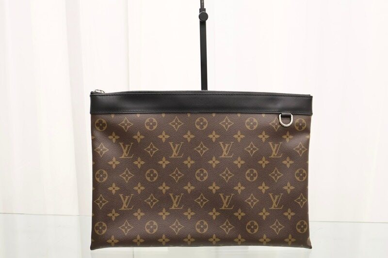 루이비통 디스커버리 포쉐트 GM M69411 남성 클러치 - Louis Vuitton