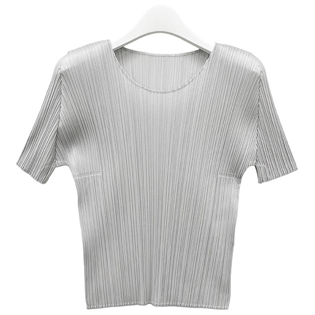 더팩토리 26FW 이세이 미야케 플리츠 플리즈 베이직 탑 / 라이트 그레이 (PP67JK103 10) - Issey Miyake