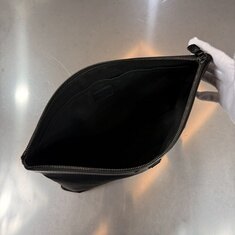 루이비통 쉐도우 모노그램 투 고 클러치 썸네일 3