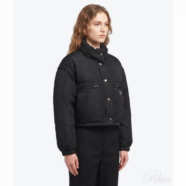 프라다 26FW 라이트 리나일론 크롭 자켓 292394 1WQ9 F0002 - Prada