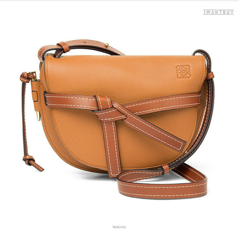 Loewe 19fw shop